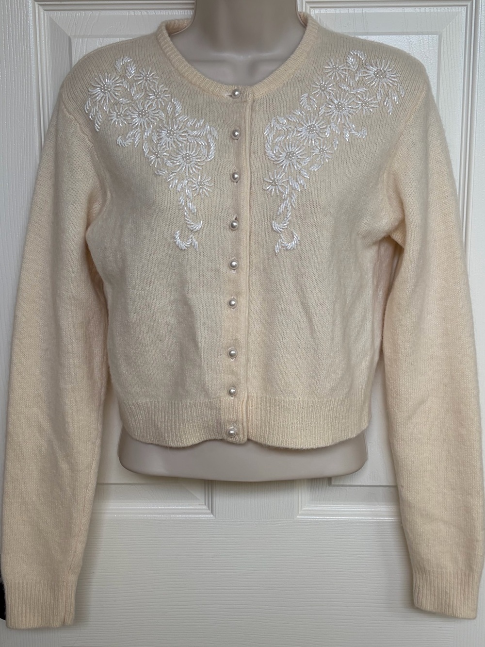 Vintage Airport Lambswool Angora Beaded Cropped Cardigaan Sweater Size M